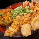 天ぷらの山 梅田阪神店 - かき揚げとエビ天丼