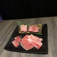近江うし焼肉 にくTATSU 日本橋室町店 - 