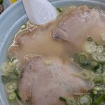 味心 - チャーシューがなぜか３枚！♪