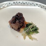 プレゼンテ スギ - [猪とアカザ]