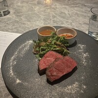 Longrain Tokyo - [MAIN]
                    ・“クライングタイガー”飛騨牛内モモステーキ ホット＆サワーソース