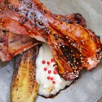 松坂ポークのスペアリブ　ハニーマスタード