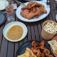 TOOTH TOOTH GARDEN RESTAURANT - 