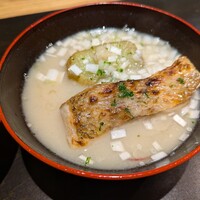 きたしんち 弓場慎之佑 - 