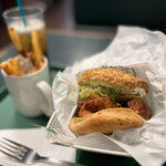 ラッキーピエロ ベイエリア本店 - 