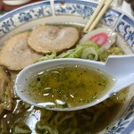 らーめん 囲ろり - 琥珀色のスープ