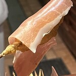 串かつ あーぼん - エリンギ、生ハム乗せ