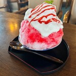 グランチェスター - クリームかき氷　いちご　700円