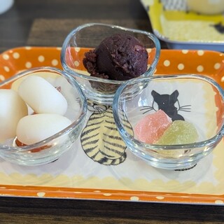 虹のワッフルと魔法の氷_1