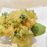 割烹くずし 徳多和良 - 14/4月　 小柱のかき揚げ