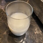 和牛焼肉TOKIYA - マッコリ　¥500