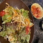 和牛焼肉TOKIYA - チョレギサラダ¥650、カクテキ¥400