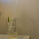 TARU TARU - エルダーフラワースカッシュで休憩(*´Д｀)