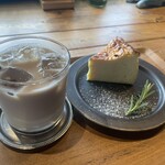 Higher Garden - さつまいものバスクチーズケーキ、アイスチャイティーラテ