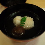 赤坂 詠月 - ②お椀（アイナメの吉野煮） 2014.4.1X