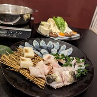 泳ぎとらふぐ活蟹料理 あじ平 曽根崎 - 