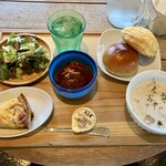 cafe Naif Blanc - パンプレートランチ