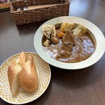 バルバルキッチンアメリ - ランチ：タンシチュー(¥2,100)