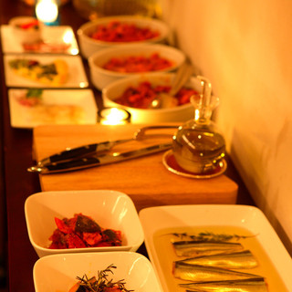 Attractive appetizer wagon service! You can choose everything [Select course]