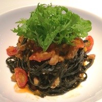 セストセンソ 新宿タカシマヤ店 - 「タリオリーニネロ」スルメイカのラグーとイカワタのソース　