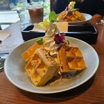 フラワーカフェ BLOOMY'S - 