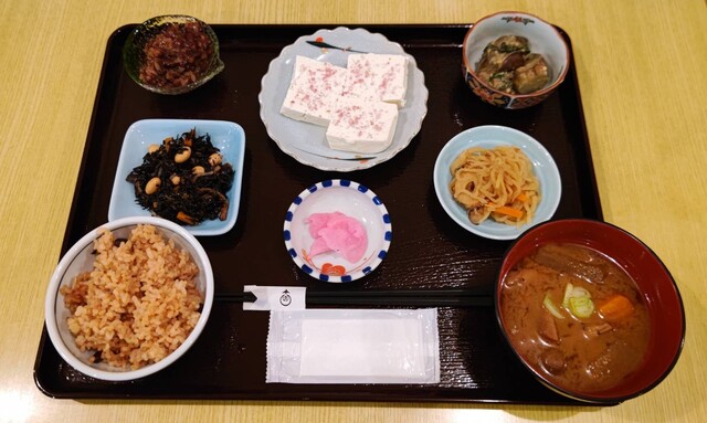 お食事茶屋 ふろむ亭 鶴岡｜手軽に楽しめる和定食と居酒屋メニュー