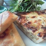 カフェ トリップ - ⑤平成26年4月 キッシュも美味