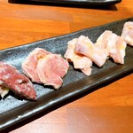 極み焼肉ホルモン 清司 - 