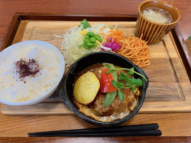 by はるJapan : 伊丹グリル （スポーツセンター内食堂 ＜カレー・ハンバーグとホームアクセサリー＞） - 北伊丹/ハンバーグ [食べログ]