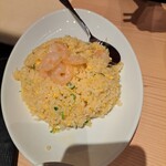 上海湯包小館 - 私の選んだランチメニューのメイン「海老チャーハン」。
