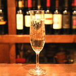 CAVE BAR - NV Montsarra Cava Brut　(2014/04)