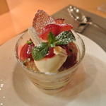 saveur - いちごのサヴァラン