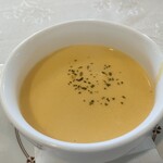 カフェ＆レストラン ベーシック - 最初に、かぼちゃのスープ