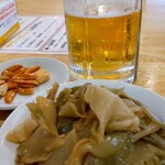 東京五十番 - 3杯目と（単品ビールは税込￥600）山盛り《ザーサイ》税込300❣