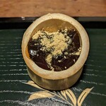 俵屋吉富 - 料理写真:容器から竹筒に移して出して下さいました。