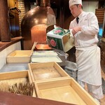 串かつ あーぼん - 新しいお鍋に新しい油を注いで2回転目の準備