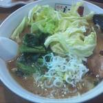 豚骨醤油ラーメン大盛り 680+100円