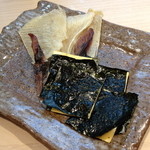 すし屋 銀蔵 - 炙り珍味盛り合わせ（干しホタルイカ・エイヒレ・のりチーズ）（４８０円）
            ２０１４年３月
