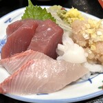 まるろ - カツオ、ハマチ、タコ、アジなめろう