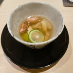 すし宮川 - ハタの唐揚げと網走の松茸の椀物