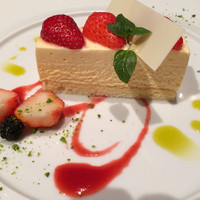 メゾン ポール・ボキューズ - ケーキ