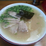 来来 - 【中華そば並】５００円 シンプルな旨塩味で、素朴で懐かしい味わい]