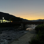 うな瀬 - すぐ横の白田川、アマゴが釣れるほどの、とてもお水の綺麗な川です！