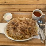 ethnico - 焼スパ特盛950円