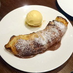 レストランユニック - 目黒名物焼き立てバナナパイ