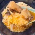 いかれたヌードル フィッシュトンズ - TKGをスープ割り