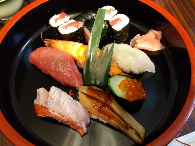 Yoshino Sushi photo 5
