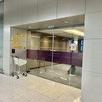 Royal Orchid Lounge - 向かい側のラウンジに入れということか！