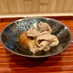 日本料理 かしづき - アナグマのすき焼き　ジャンボナメコ