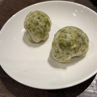 Focacceria la Brianza - ポンデゲージョのような、青のりのゼッポリーニ